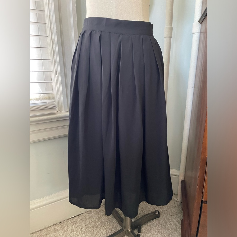 ModCloth black skirt size 8